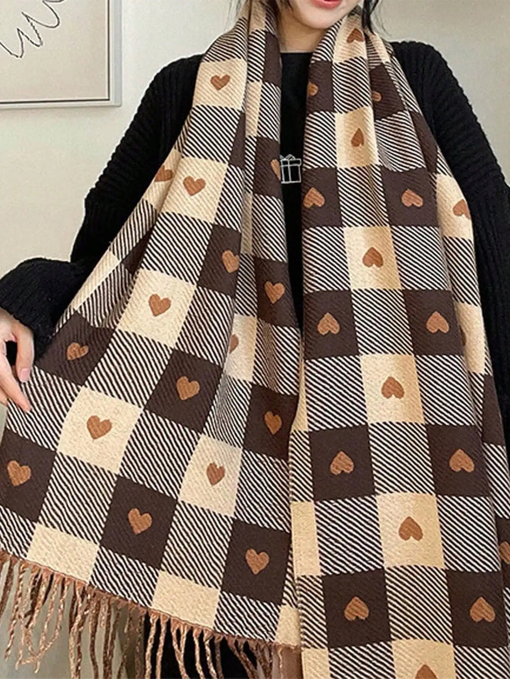 Checkered Winter Scarf Shawl: Cozy Cold-Weather Style
