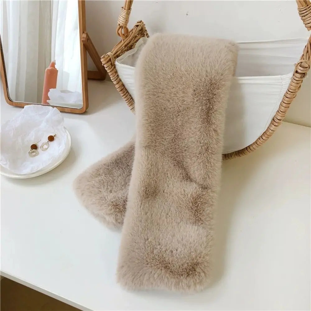 Faux Fur Cross Collar Scarf: Warm Style All Season