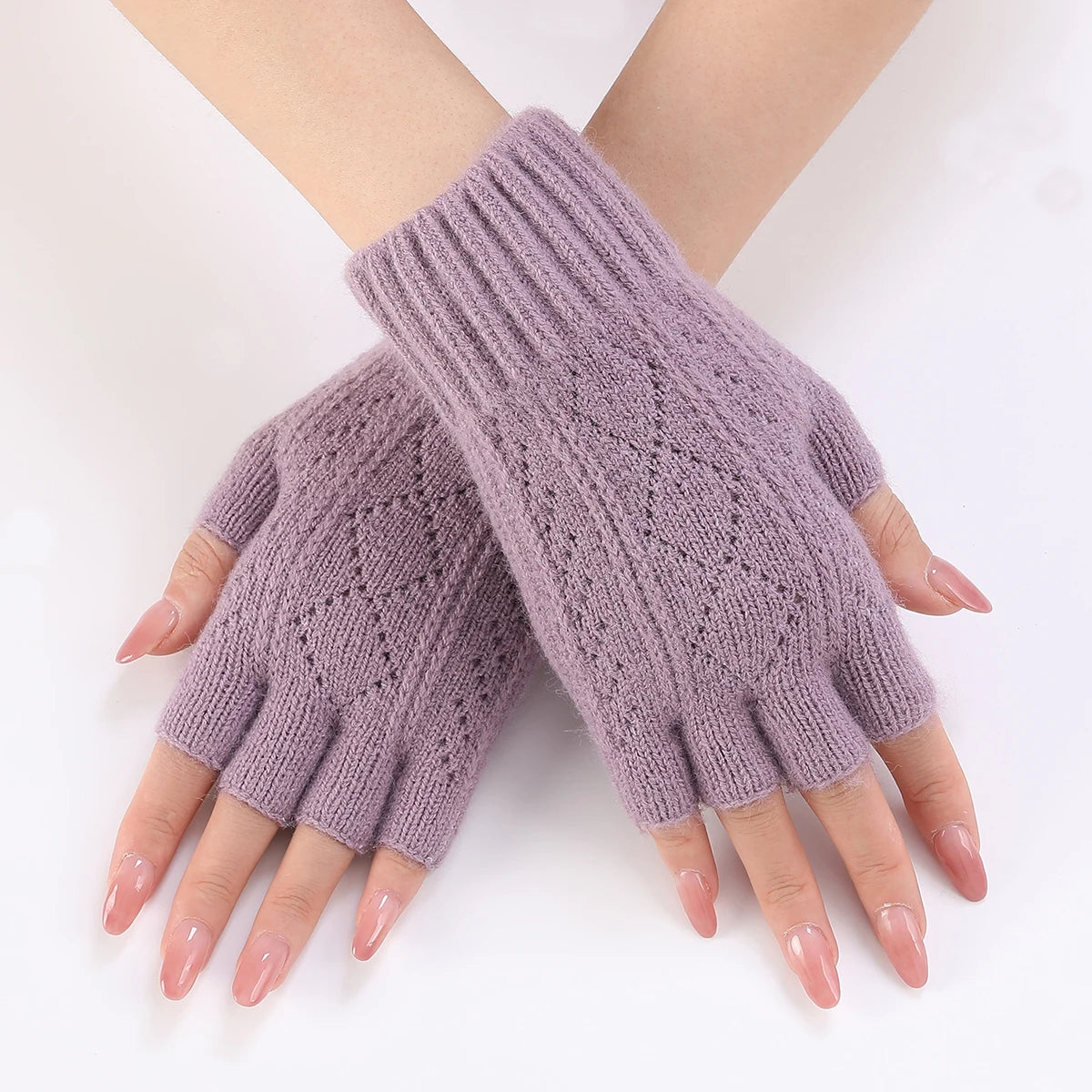 Soft Knit Fingerless Gloves: Warmth That Keeps Fingers Free