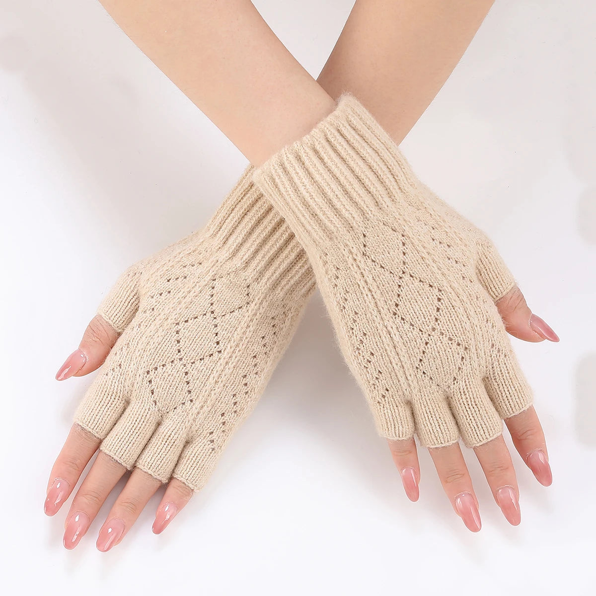 Soft Knit Fingerless Gloves: Warmth That Keeps Fingers Free
