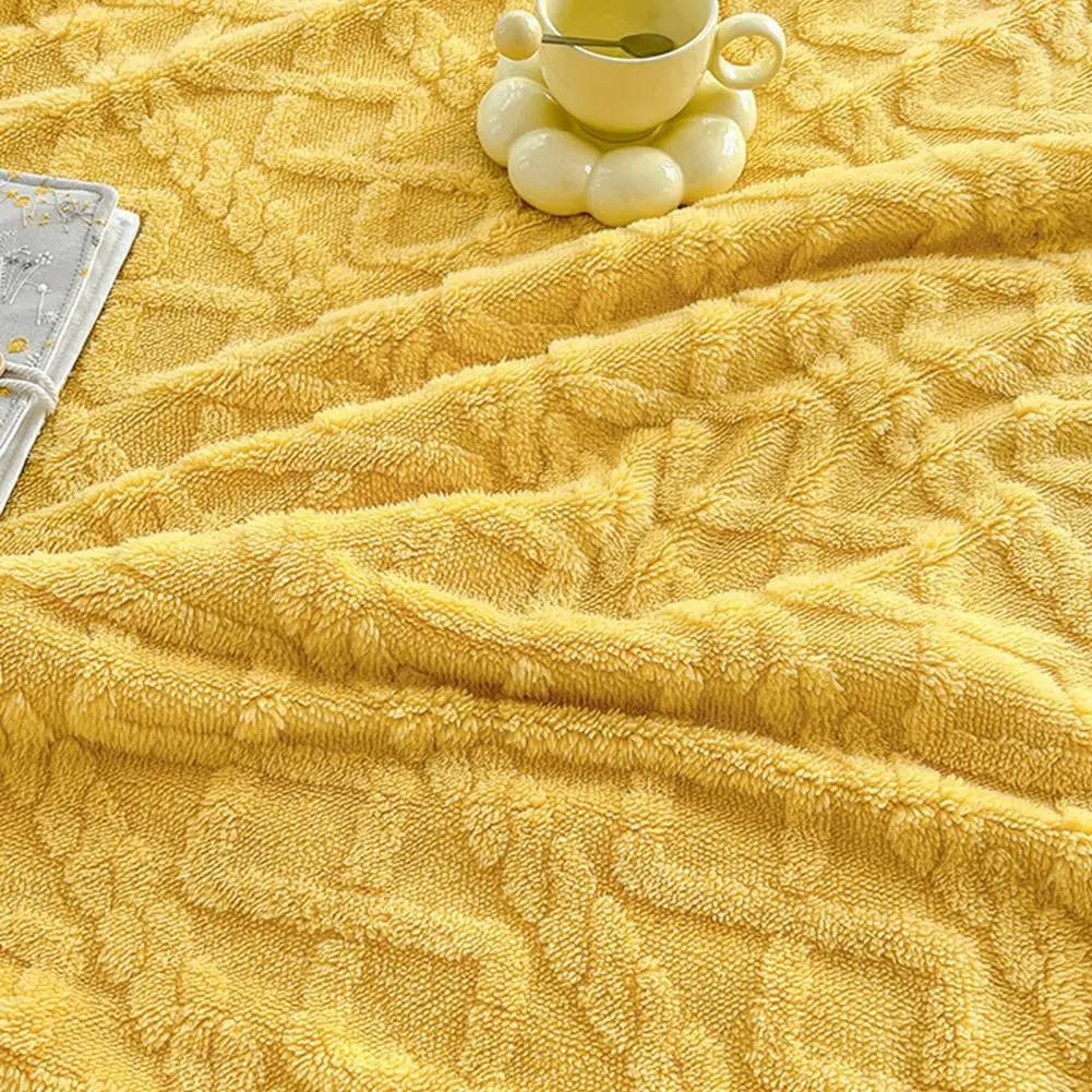 Fleece Blanket: Extra Warmth That Cuts Through the Chill