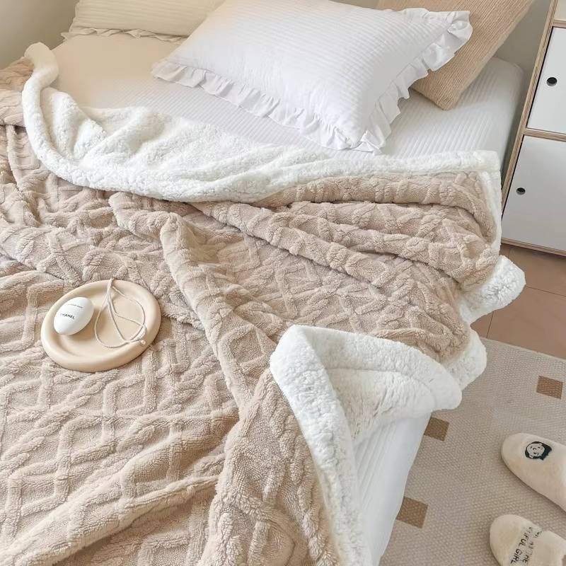 Fleece Blanket: Extra Warmth That Cuts Through the Chill