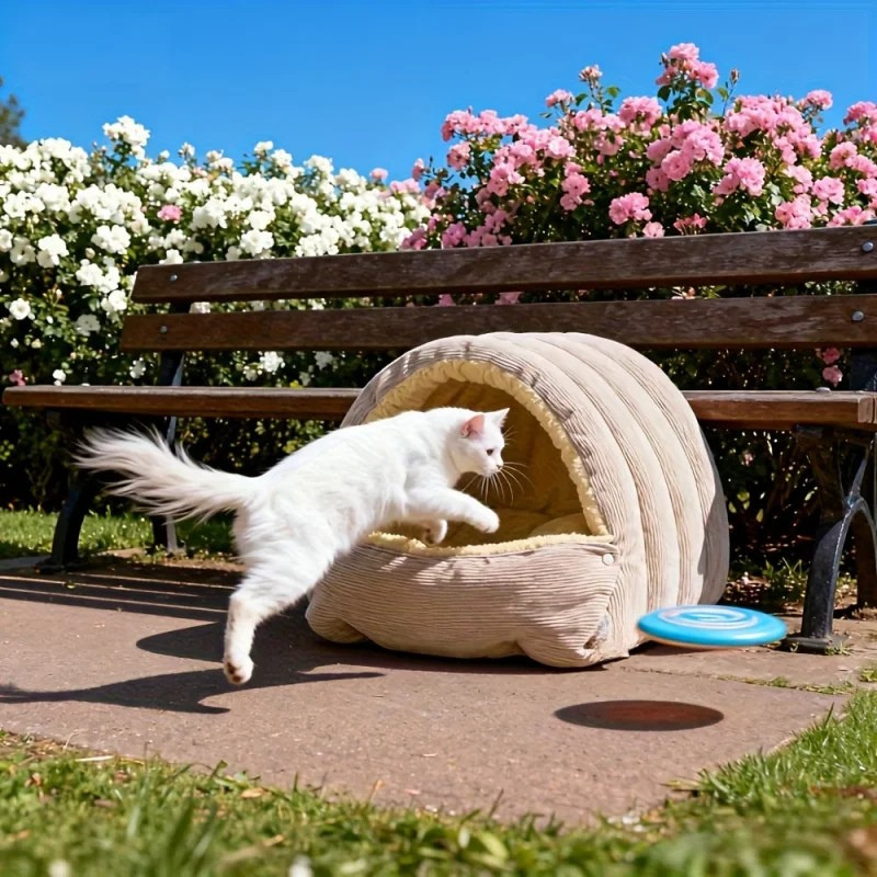 Fleece Enclosed Cat Cave Bed: Warm, Cozy Retreat