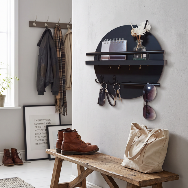Round Wooden Key Holder