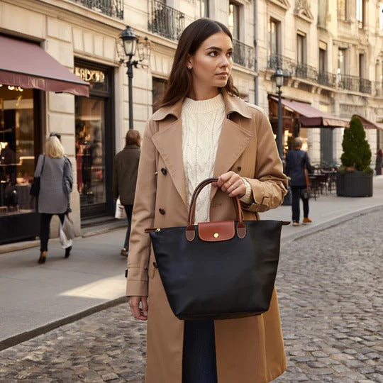 Handbag for Women: Organized Space, Effortless Style