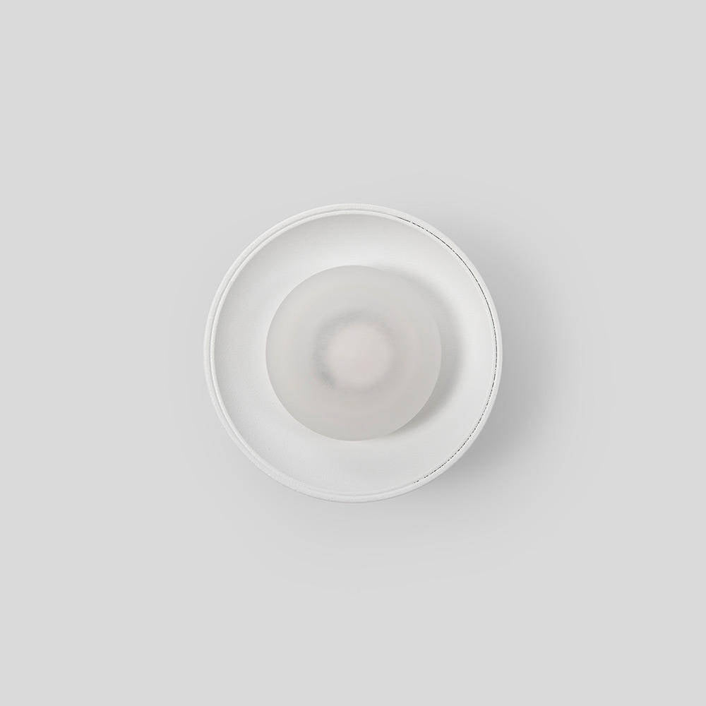Nordic Modern Black Wall Lamp: Warm Light for Any Hallway